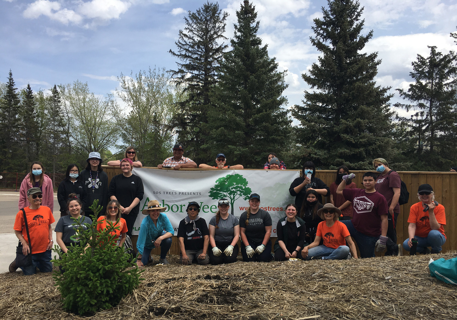 Planting crew for Meewasin planting